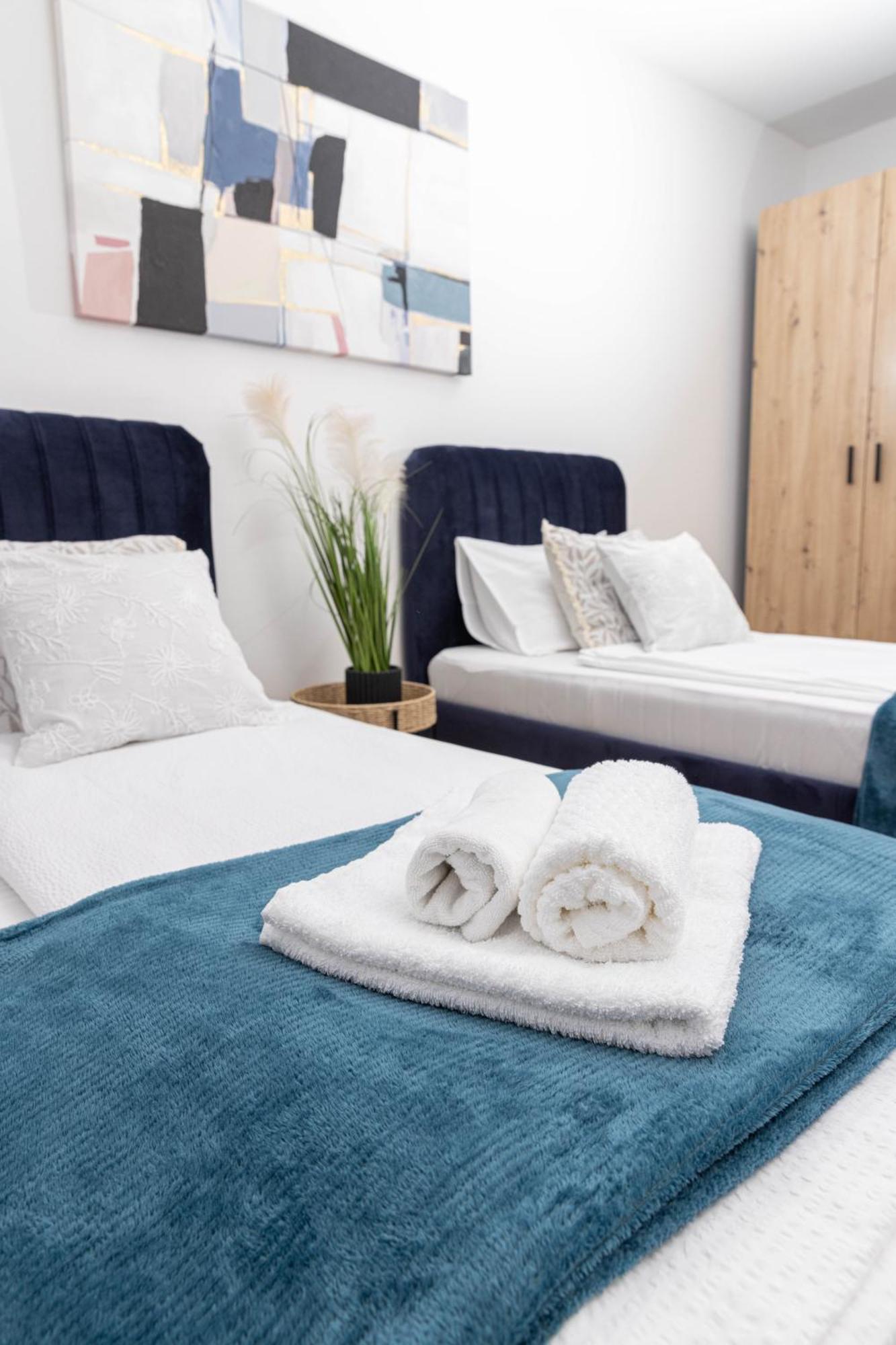 Apartman Tihana Vinkovci Exteriör bild