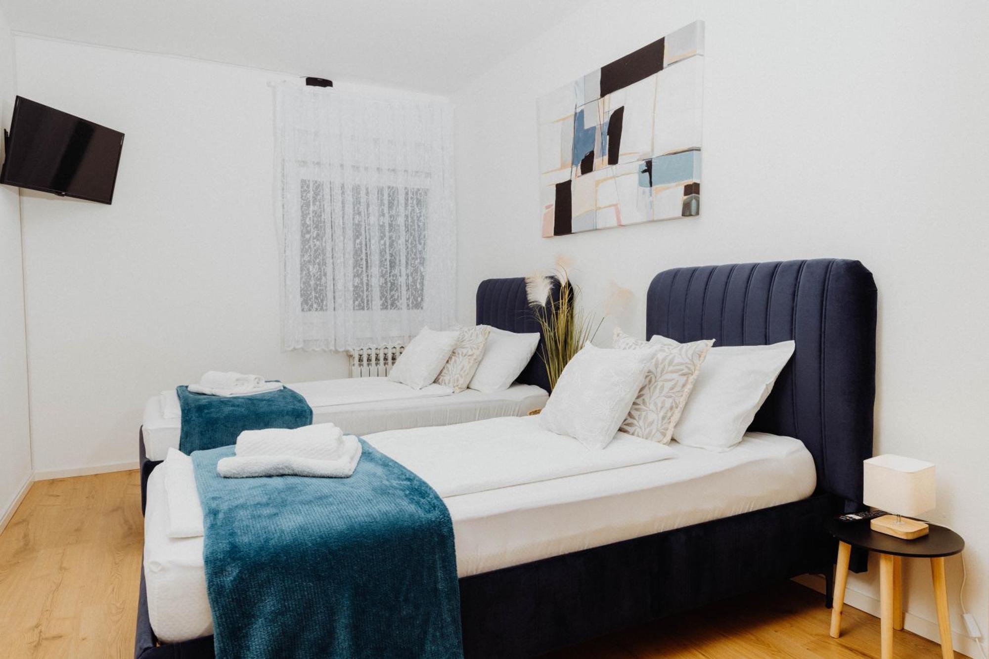 Apartman Tihana Vinkovci Exteriör bild